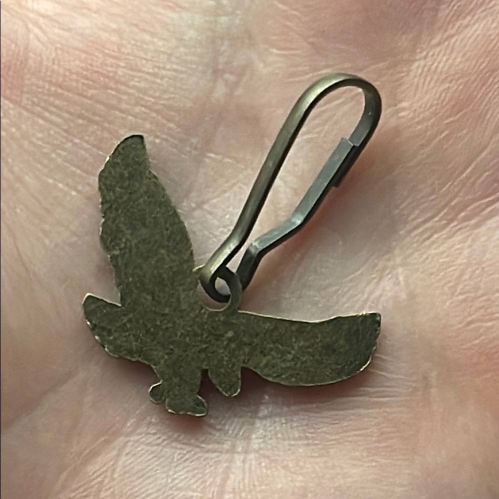 Antique Brass Bird Charm - Picture 2 of 3